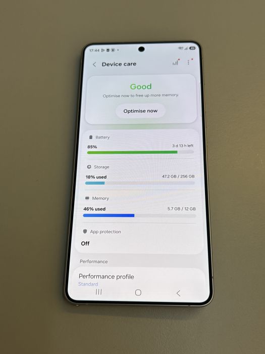 Samsung Galaxy S26 Ultra · 7/8