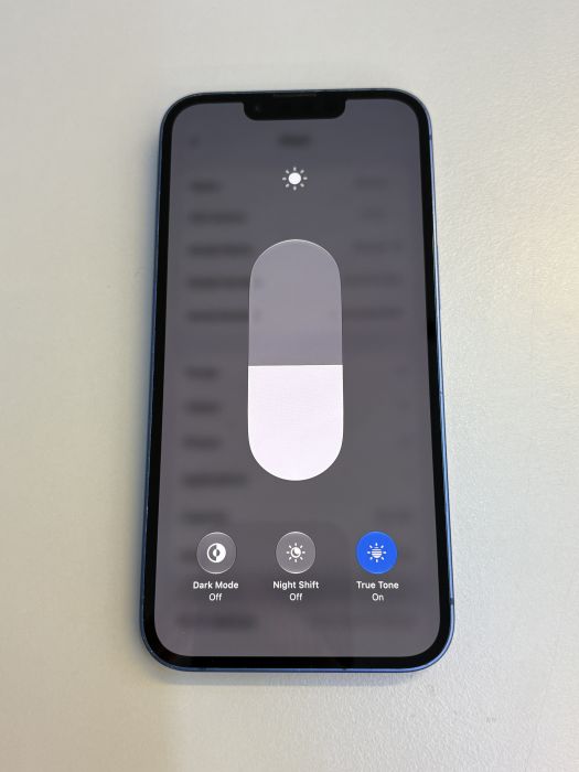 iPhone 13 · 6/9