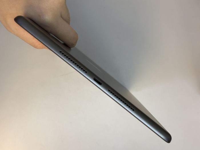 iPad (9th Gen 2021) Wi-fi · 4/6