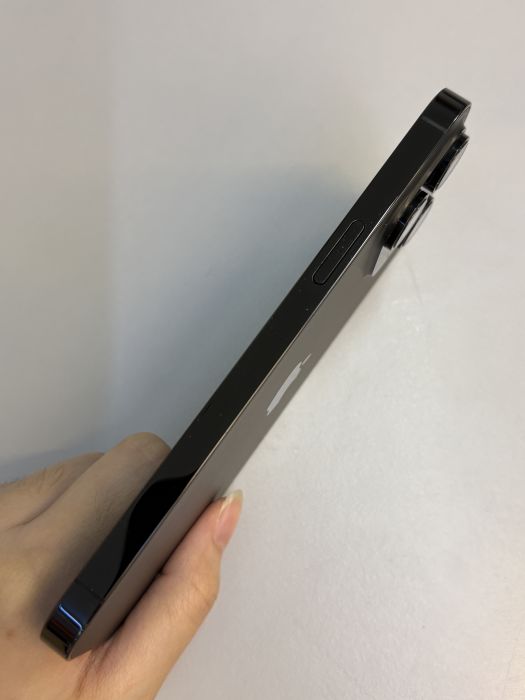 iPhone 14 Pro Max · 3/9