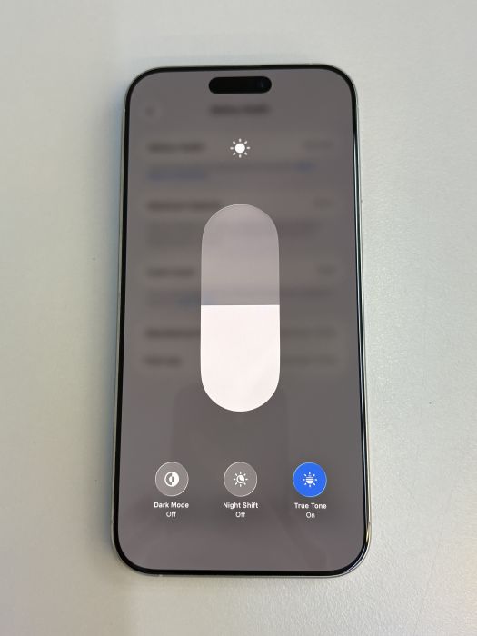 iPhone 16 Pro Max · 6/9