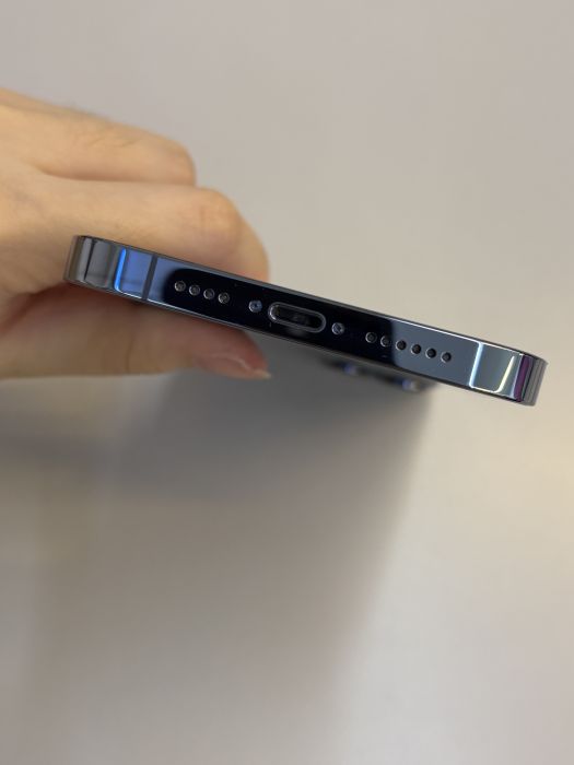 iPhone 13 Pro Max · 4/9