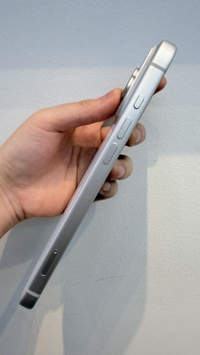 iPhone 17 Pro Max · 3/8