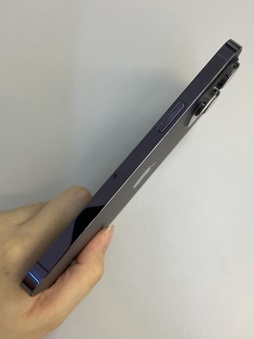 iPhone 14 Pro Max · 3/9
