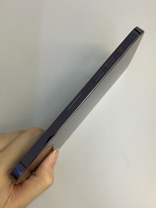 iPhone 14 Pro Max · 2/9