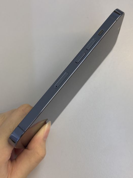 iPhone 13 Pro · 2/9
