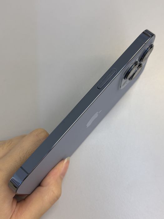 iPhone 13 Pro · 3/9