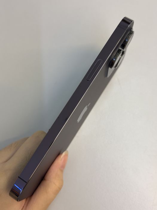 iPhone 14 Pro Max · 3/9
