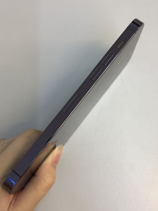iPhone 14 Pro Max · 2/9