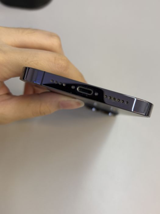 iPhone 14 Pro Max · 4/9