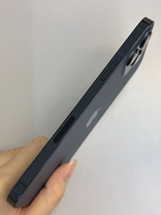 iPhone 12 Pro Max · 3/9