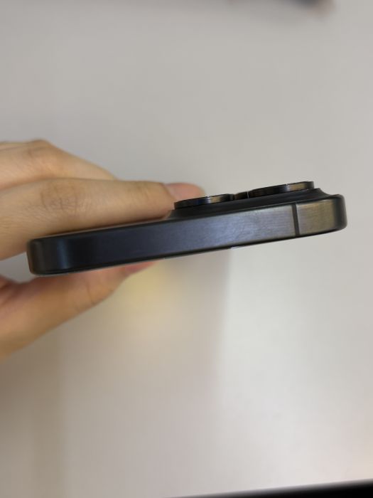 iPhone 15 Pro Max · 5/9