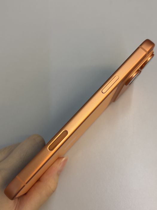 iPhone 17 Pro Max · 3/9
