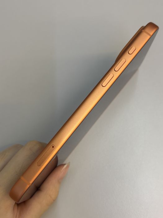 iPhone 17 Pro Max · 2/9