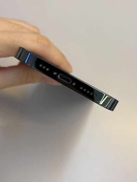 iPhone 13 Pro · 4/9