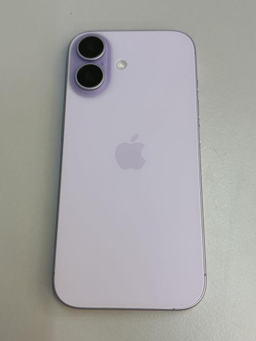iPhone 17