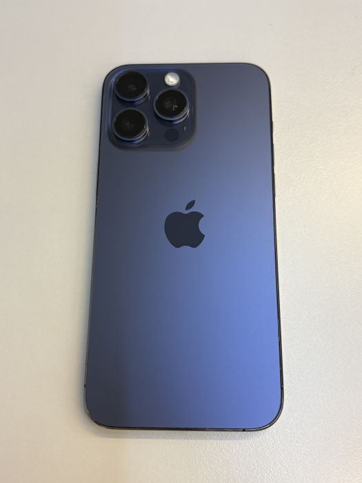 iPhone 15 Pro Max · 1/9