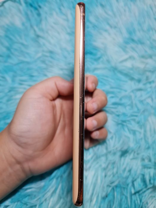 Samsung Galaxy S20 FE · 2/5