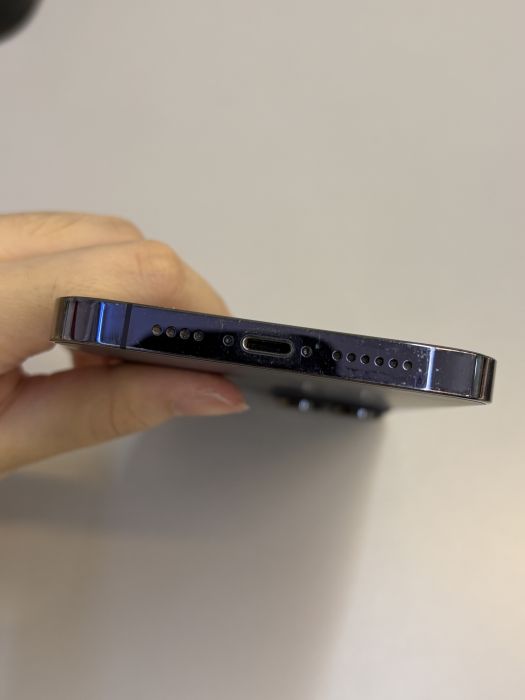 iPhone 14 Pro Max · 4/9