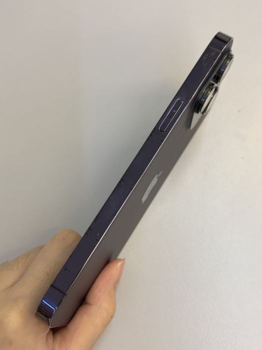 iPhone 14 Pro Max · 3/9
