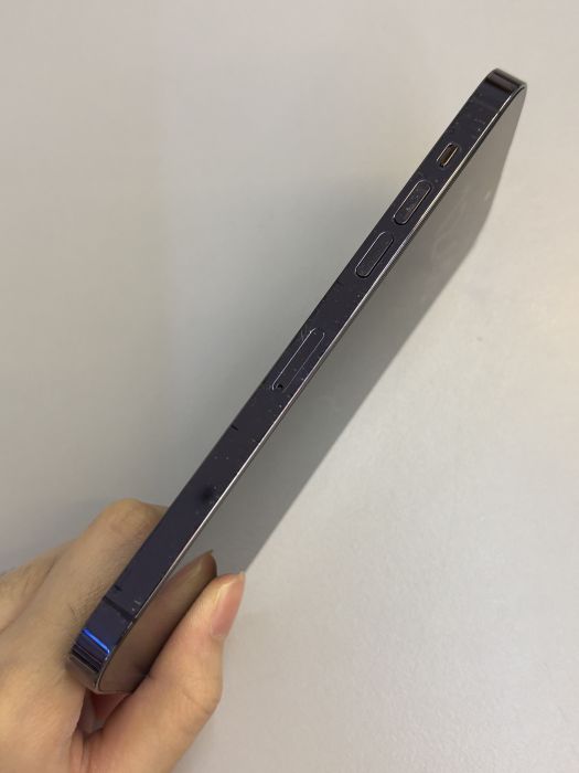 iPhone 14 Pro Max · 2/9