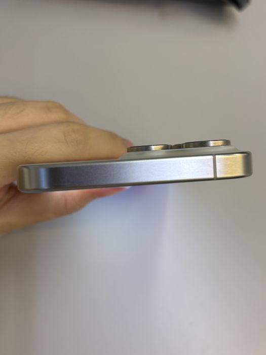 iPhone 15 Pro Max · 5/10