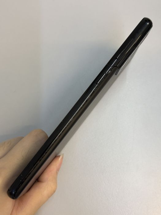Samsung Galaxy S21+ 5G · 3/7
