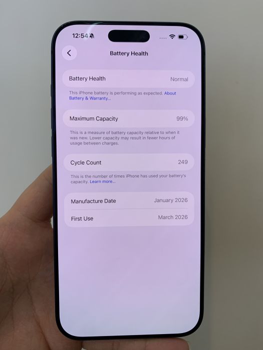 iPhone 17 Pro Max · 5/8