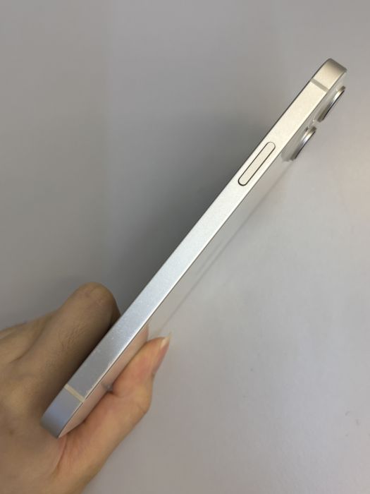 iPhone 14 Plus · 3/9