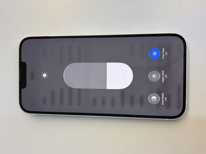 iPhone 14 Plus · 6/9