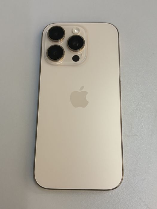 iPhone 16 Pro · 1/9