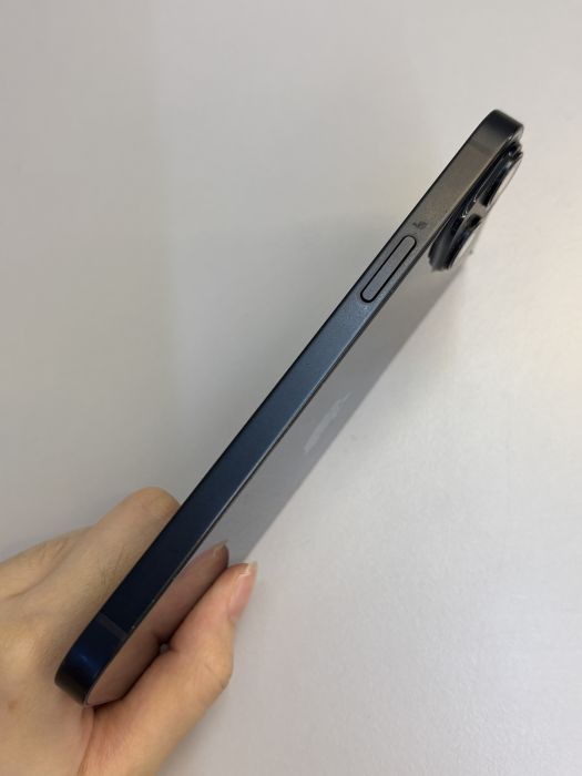 iPhone 14 Plus · 3/9