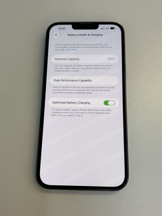 iPhone 14 Plus · 8/9