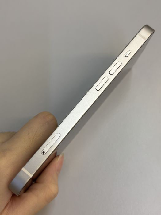 iPhone 14 · 2/9