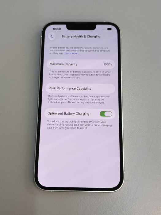 iPhone 13 · 8/9