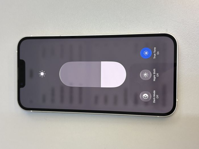 iPhone 13 · 6/9