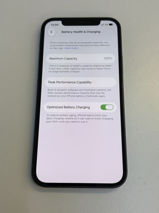 iPhone 12 · 8/9