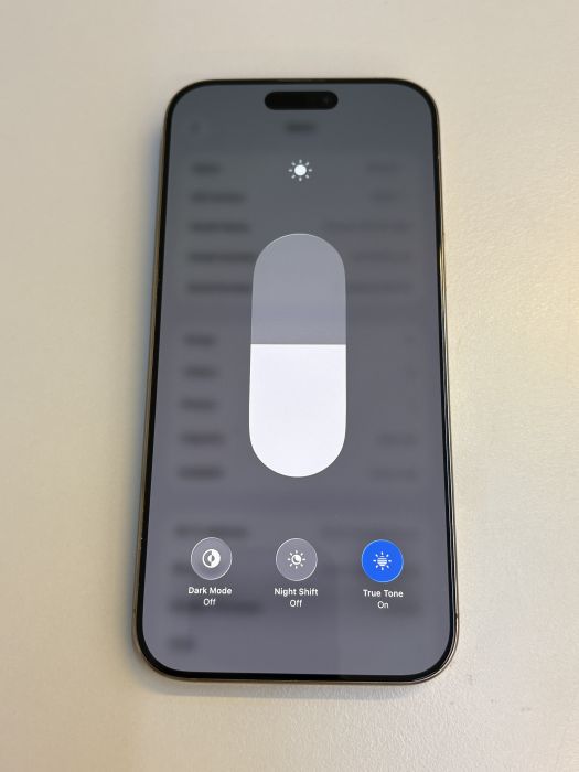 iPhone 16 Pro Max · 6/9