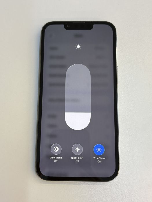 iPhone 13 Pro · 6/10