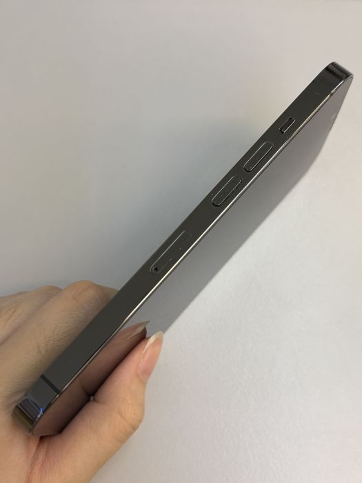 iPhone 13 Pro · 2/10