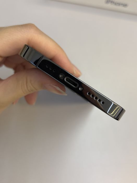 iPhone 13 Pro · 4/10