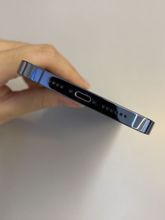 iPhone 13 Pro Max · 4/9