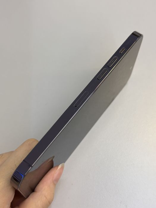 iPhone 14 Pro Max · 2/9