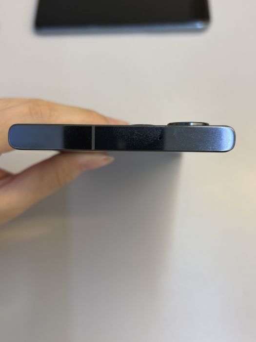 Samsung Galaxy S23 Ultra · 5/7
