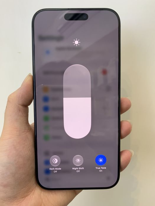 iPhone 16 Pro Max · 8/9
