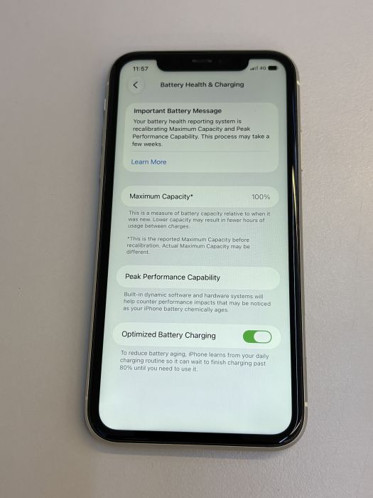 iPhone 11 · 8/9