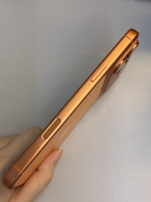 iPhone 17 Pro Max · 3/9