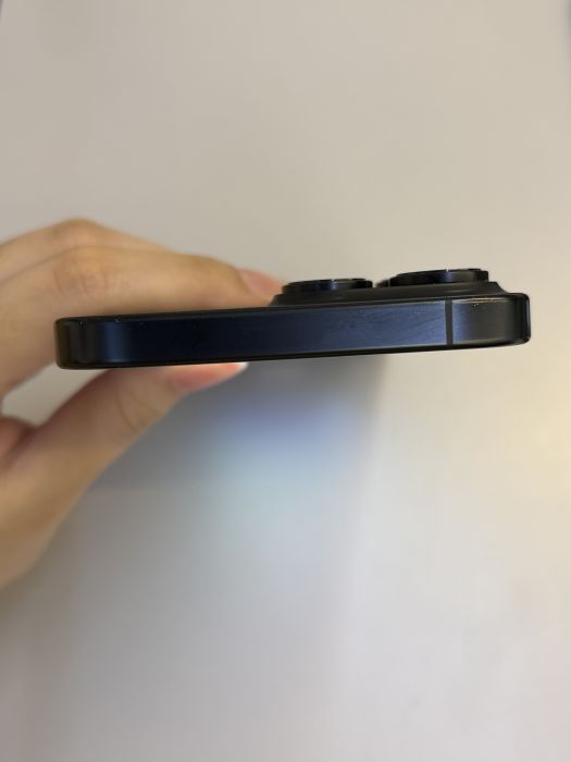 iPhone 16 Pro Max · 5/9