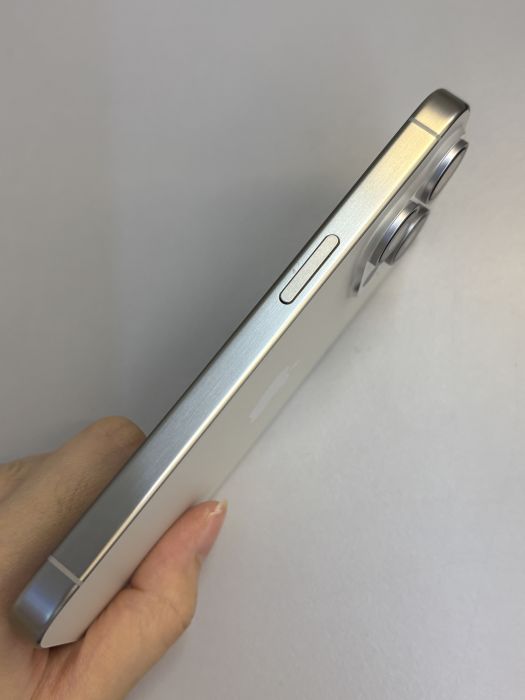 iPhone 15 Pro · 3/9