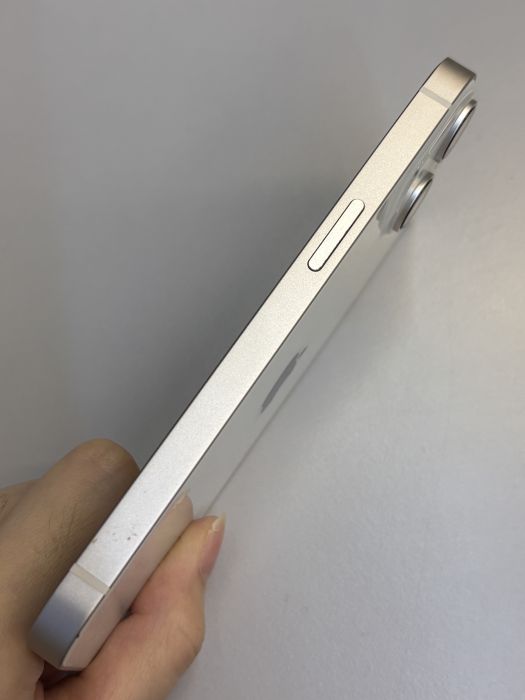 iPhone 14 · 3/9